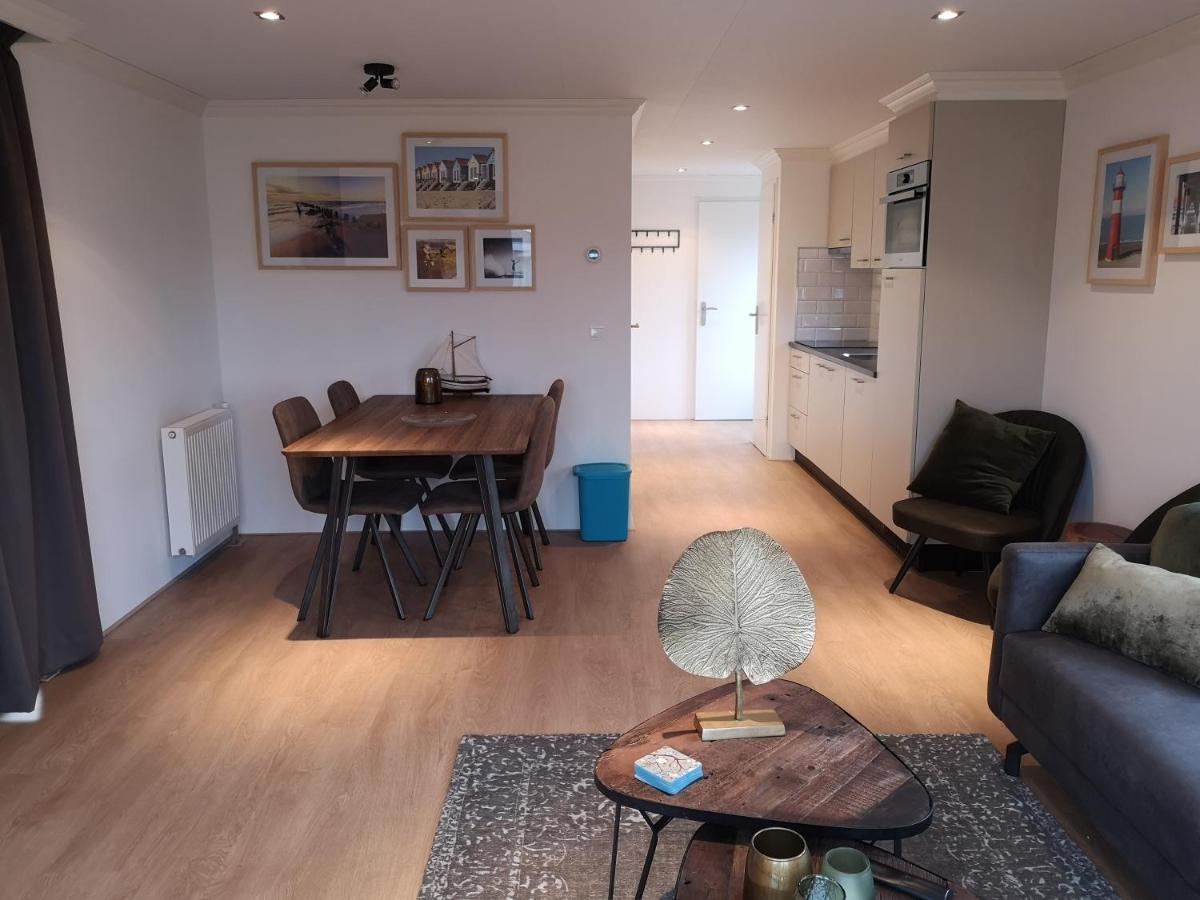 Molenschot Gezellig Chalet Met Eigen Parkeerplaats, Park In Aanbouw, Geen Wi Fi 빌라 외부 사진